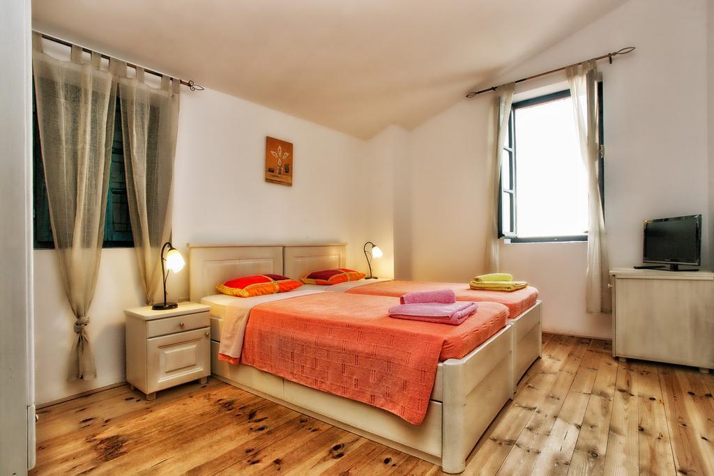 B&B Apart Hotel Pastrovski Konak Sveti Stefan Exterior photo